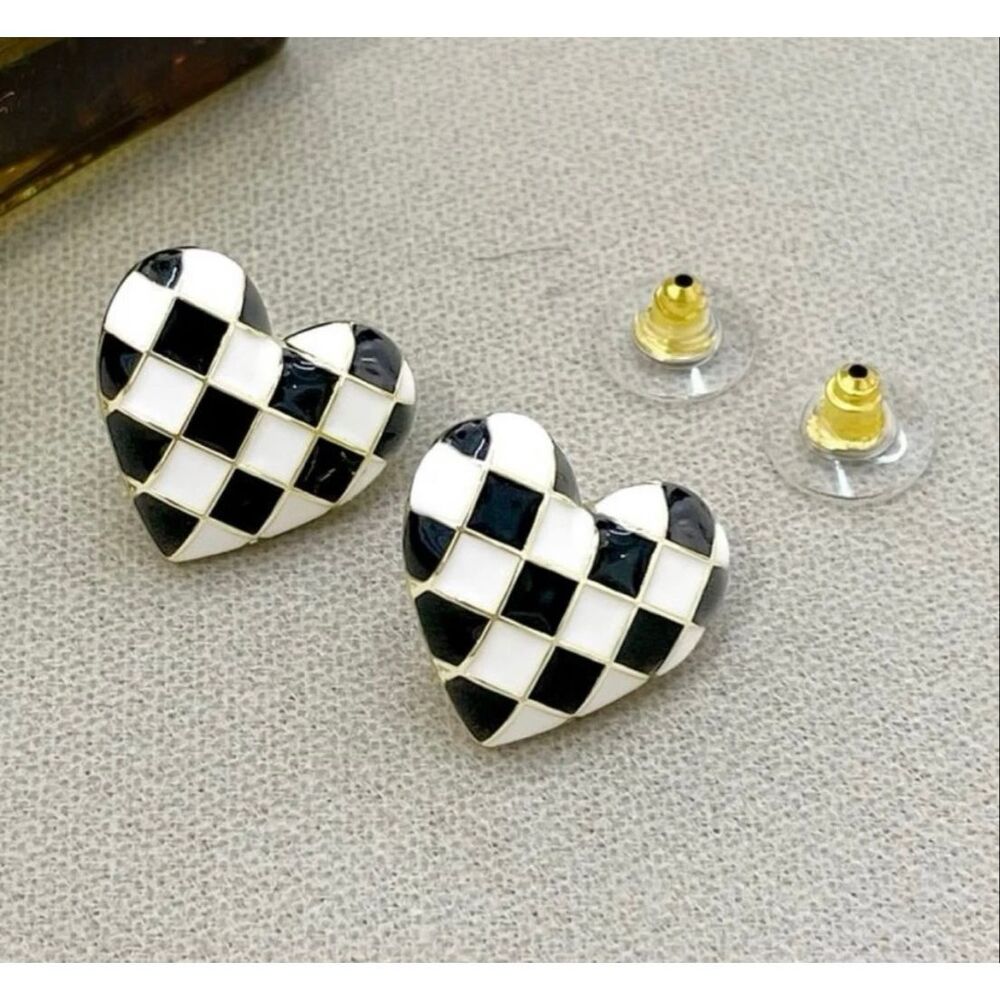 NWT Sterling Silver Black White Checkered Heart Stud Earrings